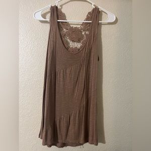 Threads size M brown muscle tee